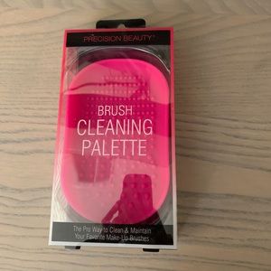 ⭐️NWT⭐️ Swissco Precision Beauty Makeup Brush Cleaning Palette